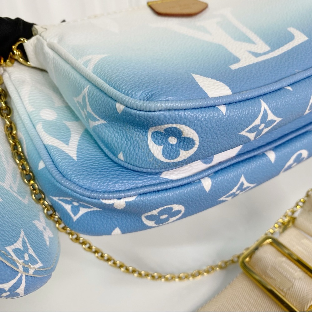 Louis Vuitton Multi Pochette Accessoires By The Pool Monogram Giant Blue - Picture 3 of 7